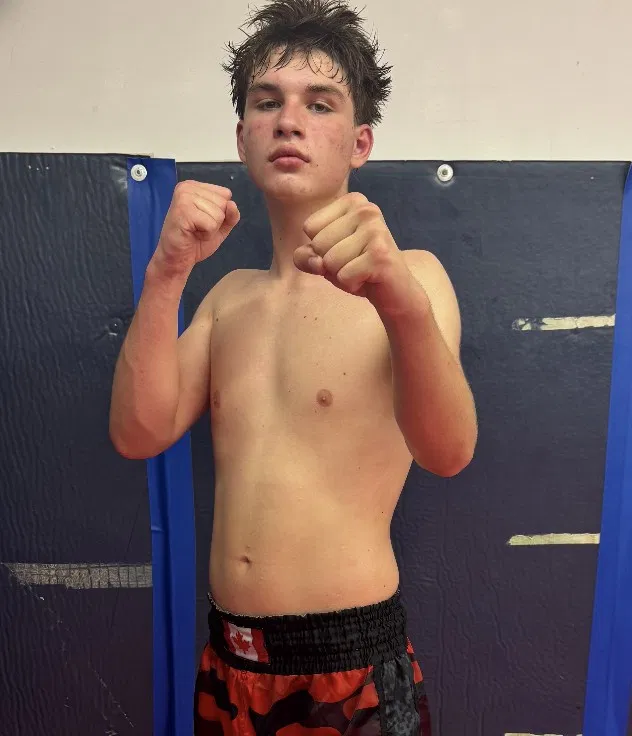 Alex, Big Sound MMA fighter, in boxing stance